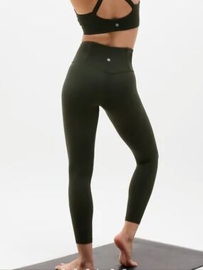 Elation Ultra High Rise 7/8 Legging Color Elm Size Small NWT